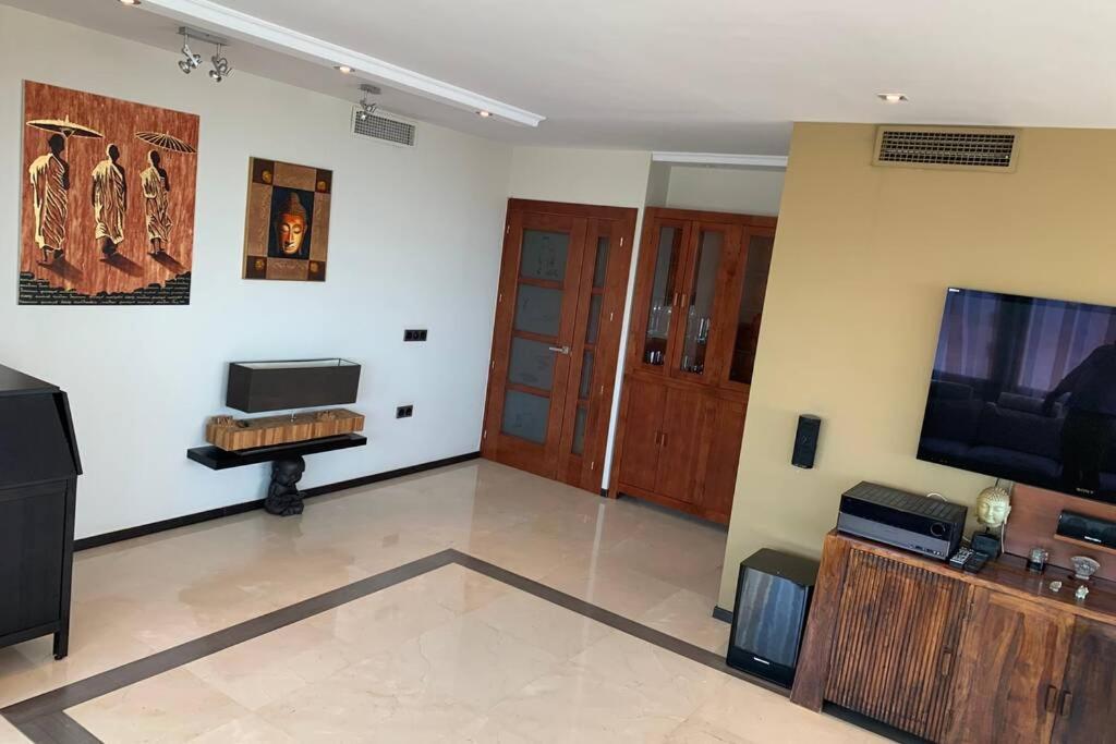 Maravilloso Piso En Torremolinos, Costa Del Sol Luaran gambar